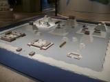 [Cliquez pour agrandir : 87 Kio] Monterrey - Le musée d'histoire mexicaine : maquette des pyramides de Tenochtilán.