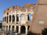 [Cliquez pour agrandir : 113 Kio] Rome - Le Colisée : l'extérieur.