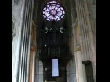 [Cliquez pour agrandir : 93 Kio] Reims - La cathédrale Notre-Dame : le transept et l'orgue.