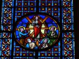 [Cliquez pour agrandir : 150 Kio] Paray-le-Monial - La basilique du Sacré-Cœur : vitrail représentant l'Ascension.