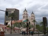 [Cliquez pour agrandir : 86 Kio] Phoenix - Saint-Mary's basilica: general view.