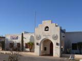 [Cliquez pour agrandir : 64 Kio] Tucson - Mission San Xavier: the school.