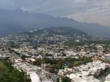 [Cliquez pour agrandir : 98 Kio] Monterrey - Vue générale de la ville.
