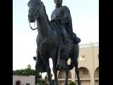 [Cliquez pour agrandir : 64 Kio] Hermosillo - Statue équestre du Père Eusebio Francisco Kino.