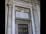 [Cliquez pour agrandir : 90 Kio] Vatican - La basilique Saint-Pierre : la porte sainte.