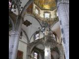 [Cliquez pour agrandir : 150 Kio] Mexico - La basilique ancienne Notre-Dame-de-Guadalupe : le transept et la coupole.