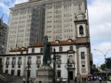 [Cliquez pour agrandir : 103 Kio] Rio de Janeiro - L'église San José : vue générale.