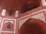 [Cliquez pour agrandir : 145 Kio] Agra - Le Taj Mahal : la porte principale : décors.