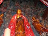 [Cliquez pour agrandir : 117 Kio] Shanghai - Le temple du Bouddha de jade : statue.