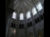 [Cliquez pour agrandir : 83 Kio] Vézelay - La basilique Sainte-Marie-Madeleine : le chœur.