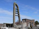 [Cliquez pour agrandir : 68 Kio] Audinghen - L'église Saint-Pierre : vue générale.