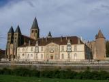 [Cliquez pour agrandir : 88 Kio] Paray-le-Monial - La basilique du Sacré-Cœur : vue générale.