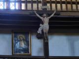 [Cliquez pour agrandir : 81 Kio] La Bastide-Clairence - L'église Notre-Dame-de-l'Assomption : tableau et crucifix.