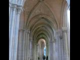 [Cliquez pour agrandir : 79 Kio] Senlis - La cathédrale : le bas-côté.
