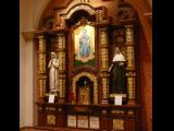 [Cliquez pour agrandir : 107 Kio] Tucson - Saint Augustine cathedral: side altar.