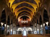 [Cliquez pour agrandir : 105 Kio] Paris - L'église nouvelle Saint-Honoré-d'Eylau : la nef et l'orgue.