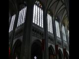 [Cliquez pour agrandir : 85 Kio] Orléans - La cathédrale : la nef et le transept.