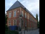 [Cliquez pour agrandir : 84 Kio] Douai - Les salles d'Anchin : la façade.
