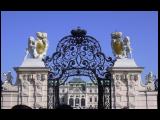 [Cliquez pour agrandir : 81 Kio] Autriche : Vienne - Palais du Belvédère : la grille du portail.