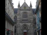 [Cliquez pour agrandir : 91 Kio] Rennes - La basilique Saint-Aubin : l'extrémité du transept.