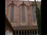 [Cliquez pour agrandir : 105 Kio] Toulouse - Le couvent des Jacobins : l'église vue du cloître.