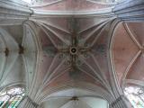 [Cliquez pour agrandir : 102 Kio] Auxerre - La cathédrale Saint-Étienne : la croisée du transept.