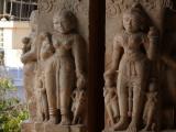 [Cliquez pour agrandir : 119 Kio] Jaipur - Le temple Shiromani : statues.