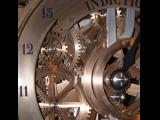 [Cliquez pour agrandir : 95 Kio] Strasbourg - La cathédrale : l'horloge astronomique : détail d'un mécanisme.