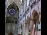 [Cliquez pour agrandir : 115 Kio] Lyon - La cathédrale Saint-Jean : la nef.