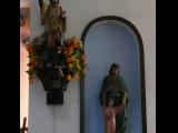 [Cliquez pour agrandir : 95 Kio] Ranchi - L'église Saint-François-Xavier : statues.