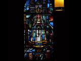 [Cliquez pour agrandir : 70 Kio] Gallup - The Sacred Heart cathedral: stained glass window representing Virgin Mary.