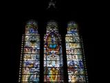 [Cliquez pour agrandir : 123 Kio] Lyon - La basilique Notre-Dame-de-Fourvière : l'église haute : vitrail de Marie, reine des prophètes.