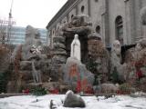 [Cliquez pour agrandir : 120 Kio] Pékin - La cathédrale de l'Immaculée Conception : statue de la Vierge.