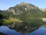 [Cliquez pour agrandir : 90 Kio] Orthez - Le pic du Midi d'Ossau : lac de retenue.