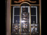 [Cliquez pour agrandir : 88 Kio] Strasbourg - La cathédrale : l'horloge astronomique : mécanisme des équations solaires et lunaires.