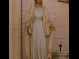 [Cliquez pour agrandir : 63 Kio] Santa Fe - The Loretto chapel: statue of Virgin Mary.