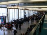 [Cliquez pour agrandir : 95 Kio] Orly - L'aéroport : le hall.