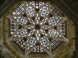 [Cliquez pour agrandir : 125 Kio] Burgos - La cathédrale : plafond sculpté du chœur.