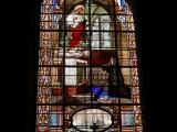 [Cliquez pour agrandir : 148 Kio] Belfort - La cathédrale : vitrail de l'apparition du Sacré-Cœur à Sainte Marguerite-Marie.