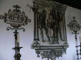 [Cliquez pour agrandir : 79 Kio] Ávila - La maison de Sainte Thérèse : fresque représentant la flagellation vue par Sainte Thérèse.