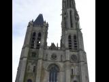 [Cliquez pour agrandir : 66 Kio] Senlis - La cathédrale : la façade.