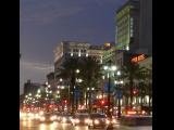 [Cliquez pour agrandir : 76 Kio] New Orleans - The downtown at nightfall.