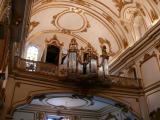 [Cliquez pour agrandir : 105 Kio] Rio de Janeiro - L'ancienne cathédrale Notre-Dame-du-Mont-Carmel : la tribune et l'orgue.