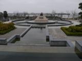 [Cliquez pour agrandir : 74 Kio] Shanghai - Le parc Wusong : le mémorial.