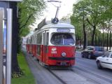 [Cliquez pour agrandir : 91 Kio] Autriche : Vienne - Tramway.