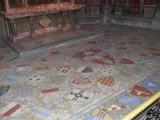 [Cliquez pour agrandir : 115 Kio] Lille - La cathédrale Notre Dame de la Treille : la chapelle de Sainte Anne : mosaïque au sol.