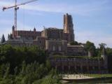 [Cliquez pour agrandir : 75 Kio] Albi - La cathédrale : vue générale.