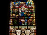 [Cliquez pour agrandir : 144 Kio] Belfort - La cathédrale : vitrail de la Pentecôte.