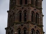 [Cliquez pour agrandir : 97 Kio] Toulouse - Le couvent des Jacobins : l'église : le clocher : arcs mitrés.