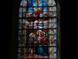 [Cliquez pour agrandir : 121 Kio] Colombey-les-deux-Églises - L'église Notre-Dame-en-son-Assomption : vitrail représentant Saint Dominique et une Vierge à l'Enfant.